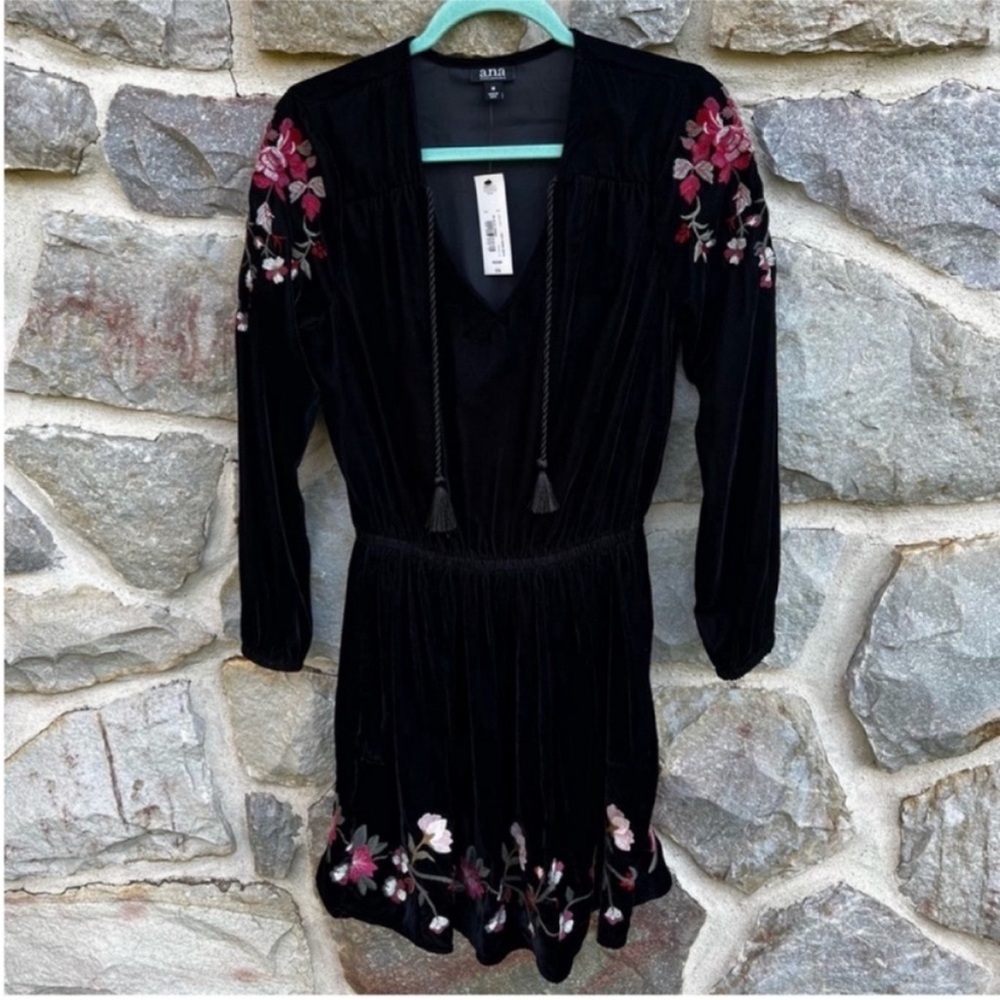 a.n.a Black Velvet Floral Embroidered Long Sleeve Boho Dress Medium - Picture 2 of 13
